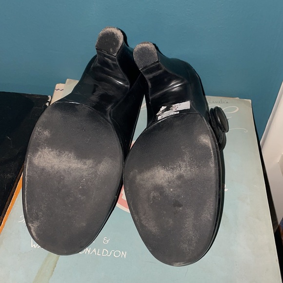 Sarah Jane Perfect Black Heels - Picture 7 of 9